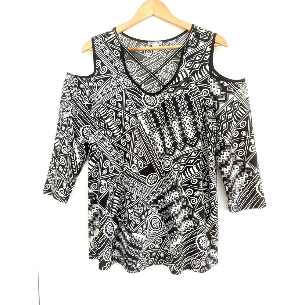 Blossom by P. Women's Black/White Geometric Print Top Rhinestone Detail 1XL EUC
